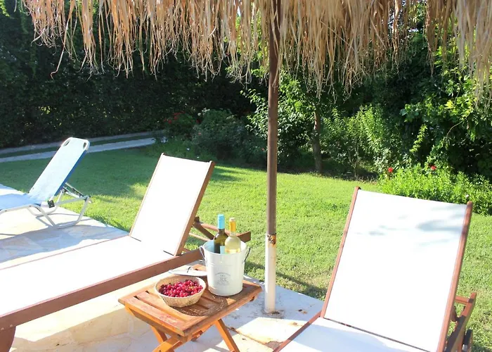 Villa Alkyon - Dreamy 3Br, Pool & Bbq Next To Varnavas Beach