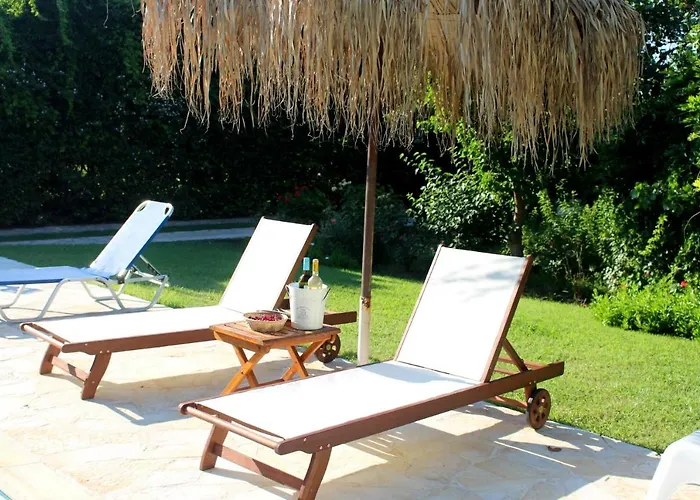 Villa Alkyon - Dreamy 3Br, Pool & Bbq Next To Varnavas Beach