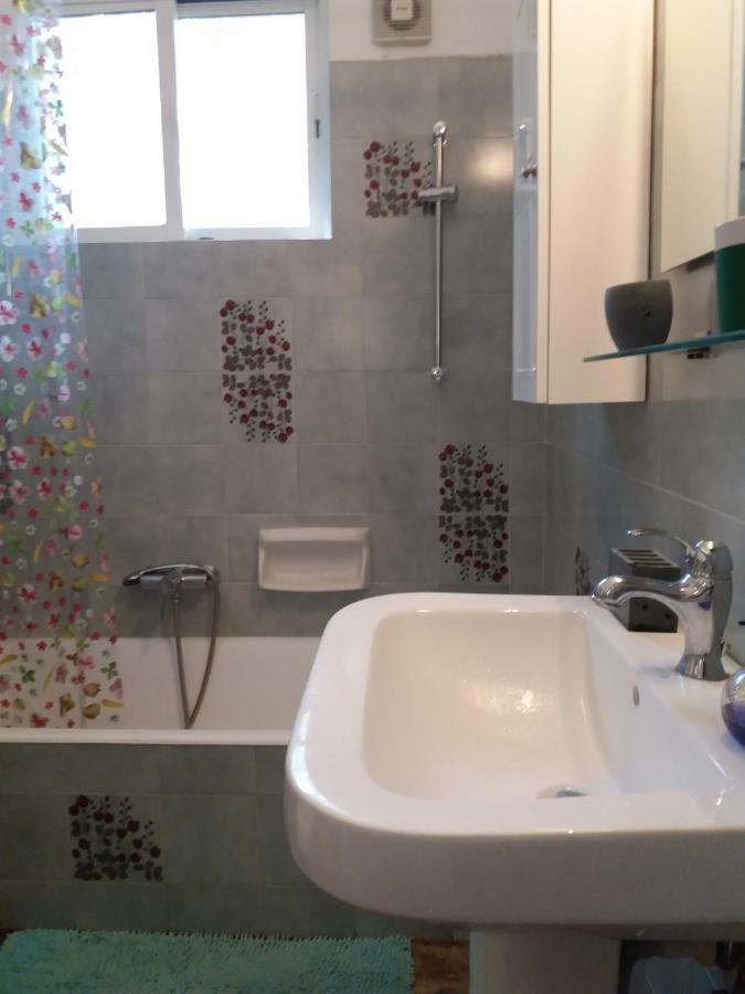 Alkyon - Dreamy 3br, Pool & Bbq Next To Varnavas
