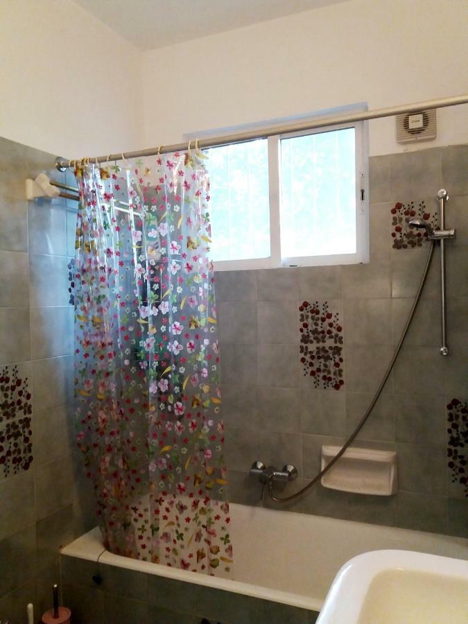 Alkyon - Dreamy 3br, Pool & Bbq Next To Varnavas *