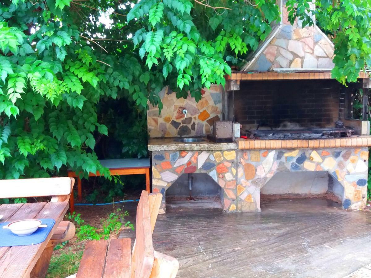 Alkyon - Dreamy 3br, Pool & Bbq Next To Varnavas Prázdninový dům